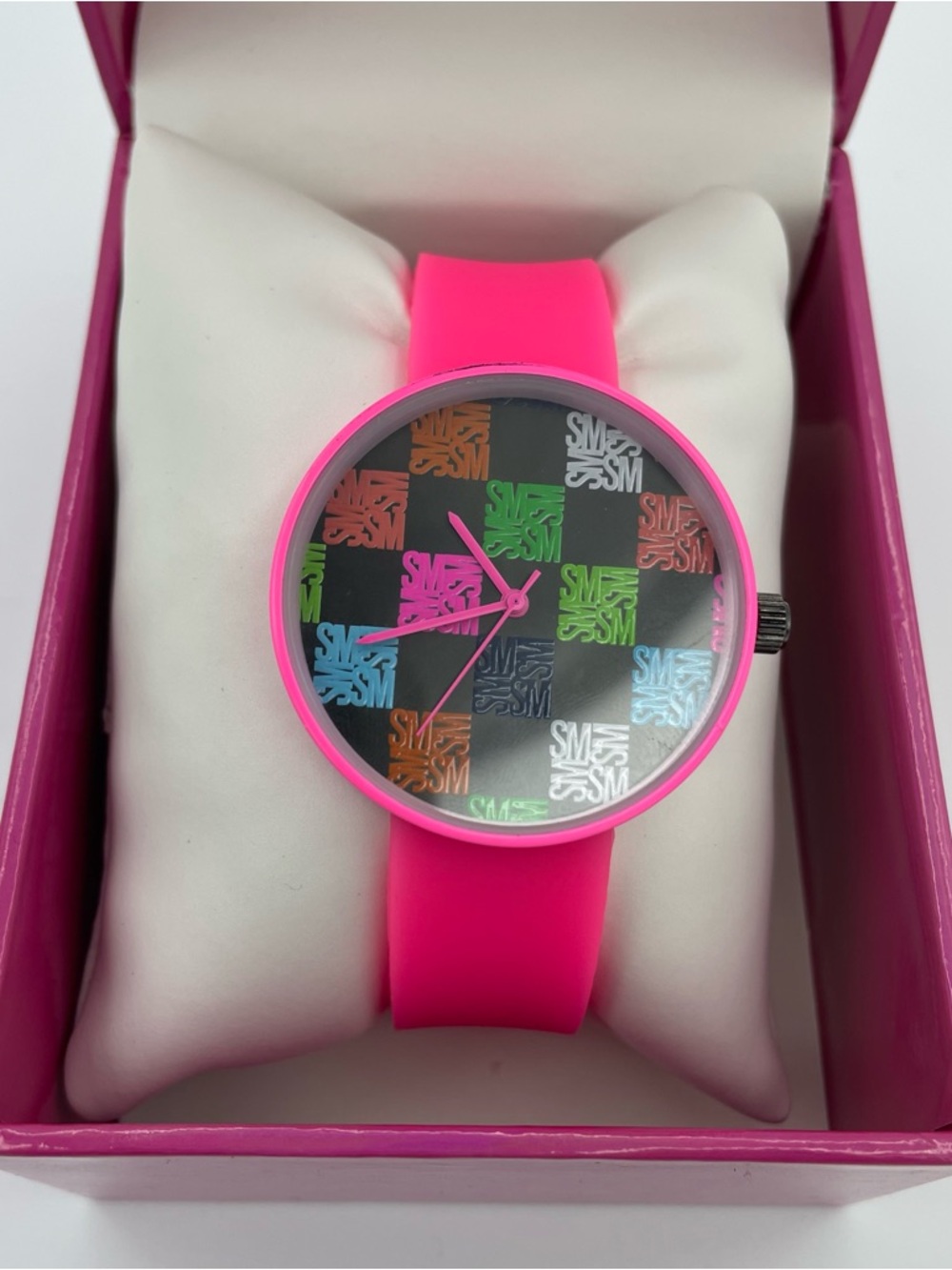 Steve Madden multicolor pink silicon fashion hand watch - Picture 10 of 11